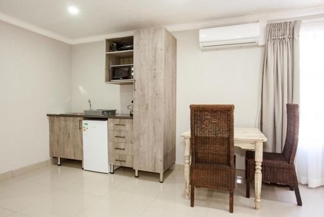 Hotel Windmills Rest Pretoria-Noord Esterno foto